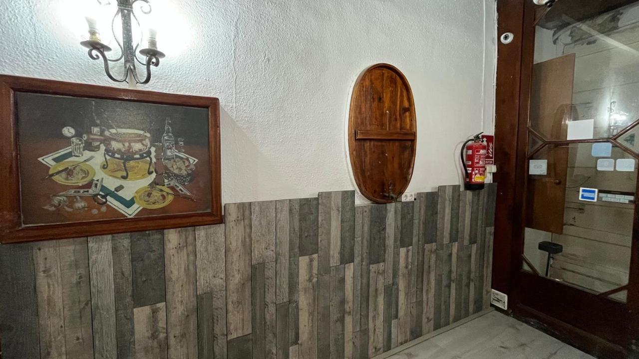 Hostal La Premsa Arenys de Mar Exterior foto